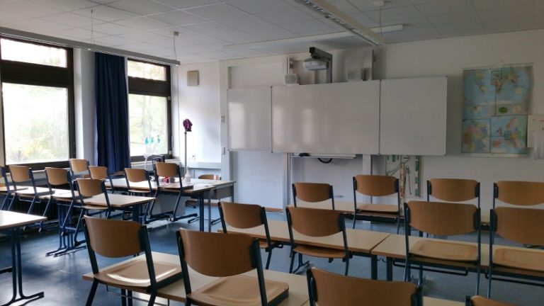 Ein Klassenzimmer im Westflügel