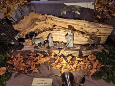 Baumkrippe mit geschmiedeten Figuren (Vitus Brosinger)